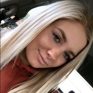 Meet your Posher, Jenna